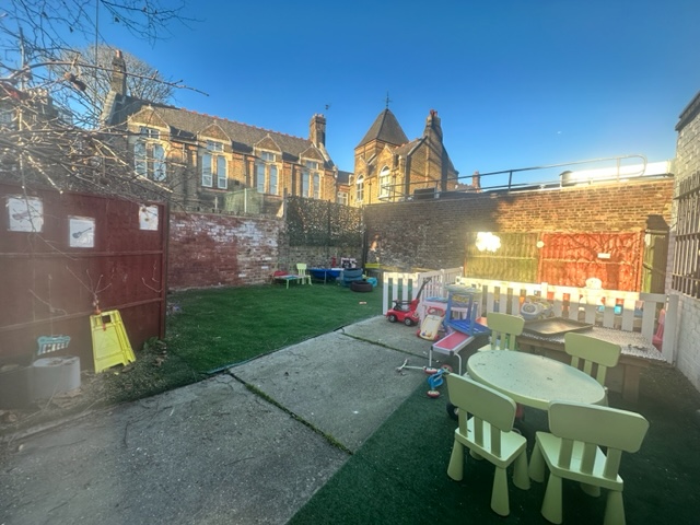 46-50parkwayGarden 1